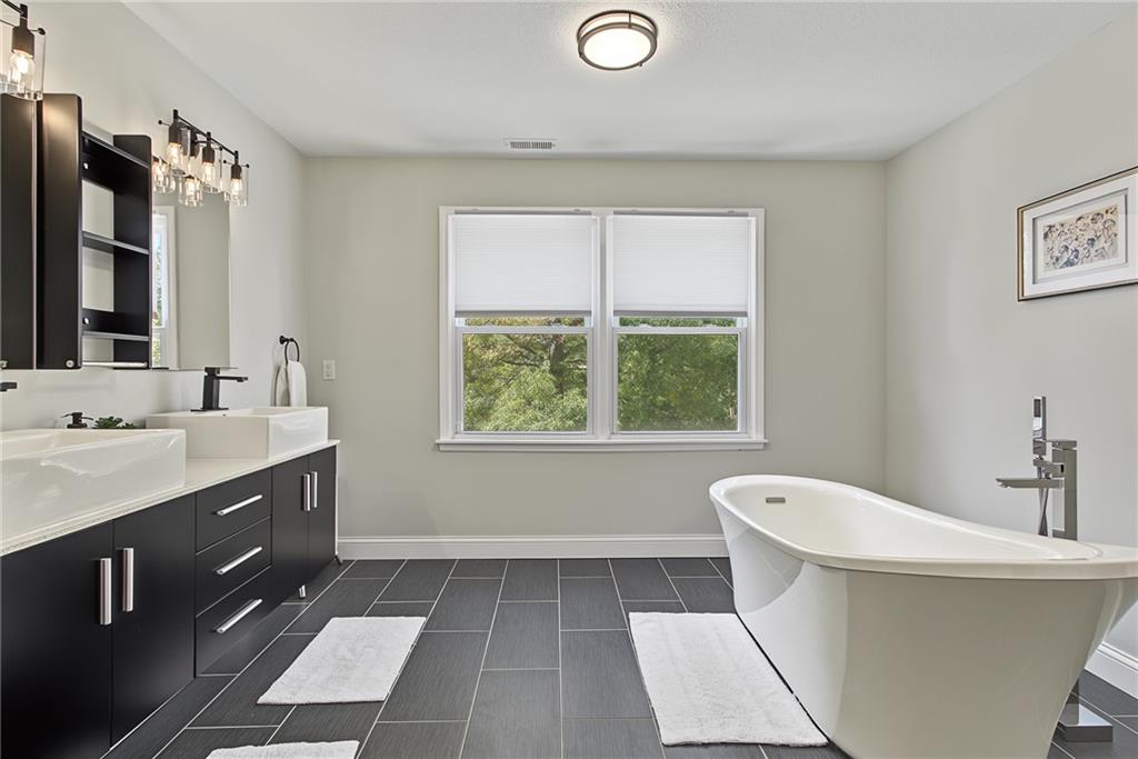 4112 Harvard Road Property Photo 41
