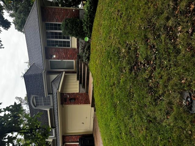 318 S Kenwood Lane Property Photo 1