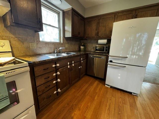 318 S Kenwood Lane Property Photo 4