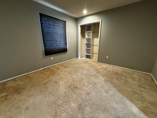 318 S Kenwood Lane Property Photo 11