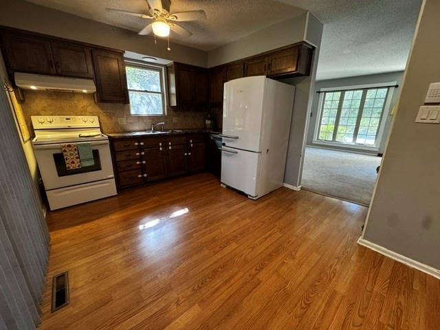 318 S Kenwood Lane Property Photo 13