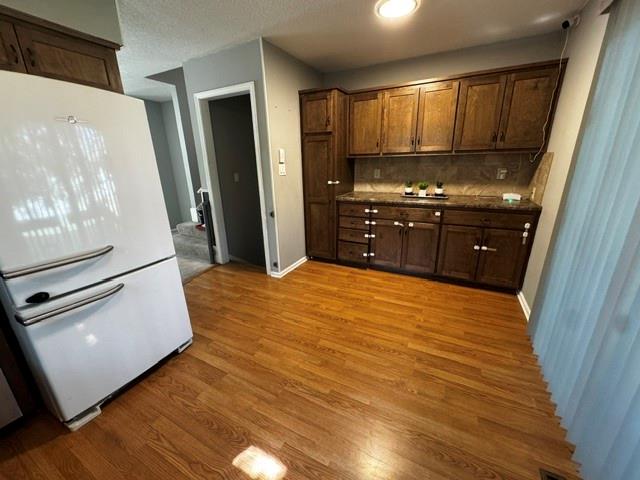318 S Kenwood Lane Property Photo 15
