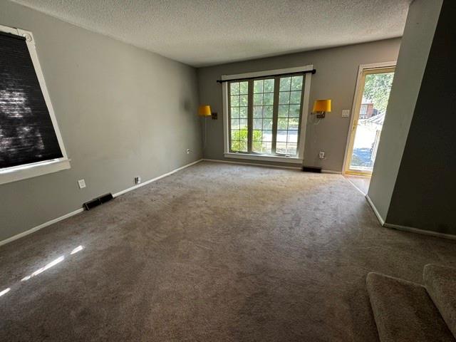 318 S Kenwood Lane Property Photo 17