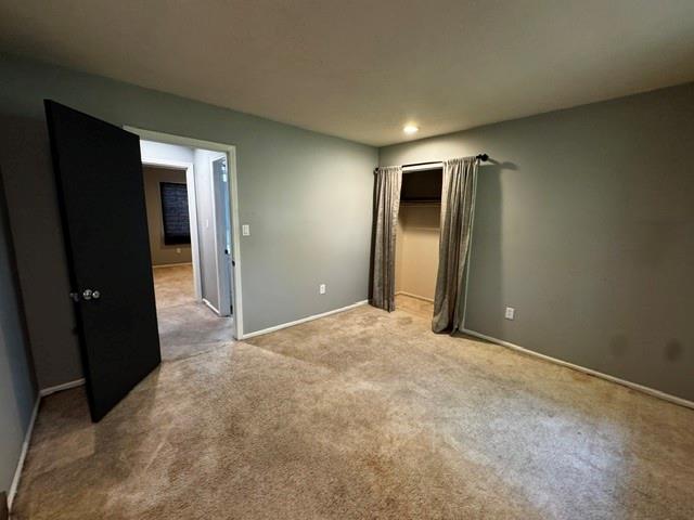 318 S Kenwood Lane Property Photo 20