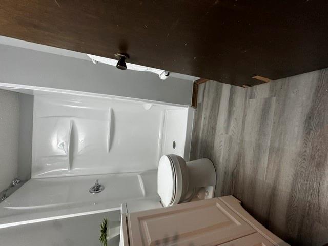 318 S Kenwood Lane Property Photo 23