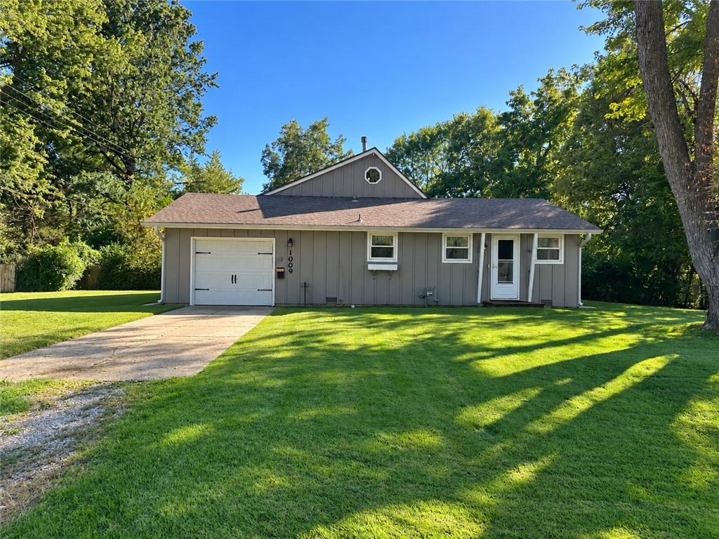 1009 E 134th Street Property Photo 1