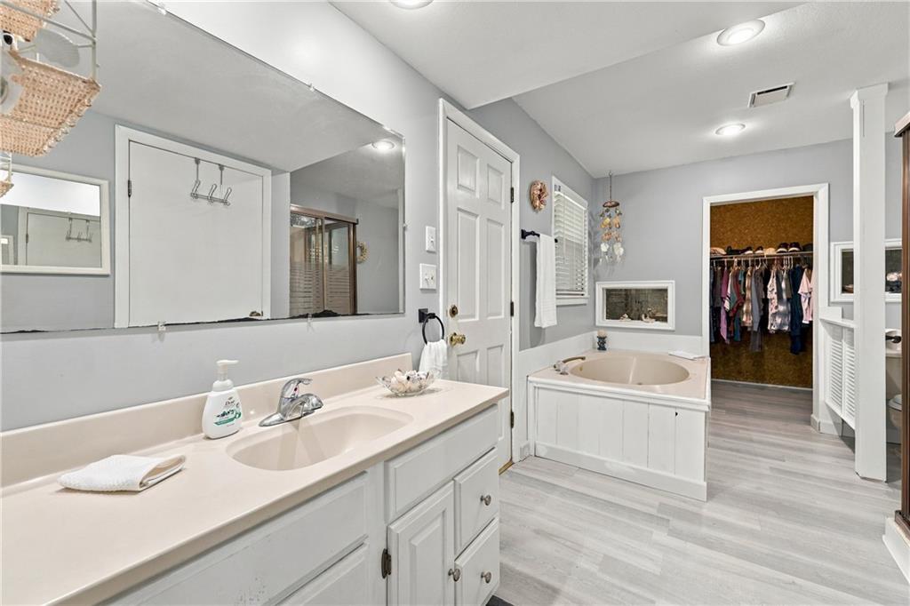 1009 E 134th Street Property Photo 22