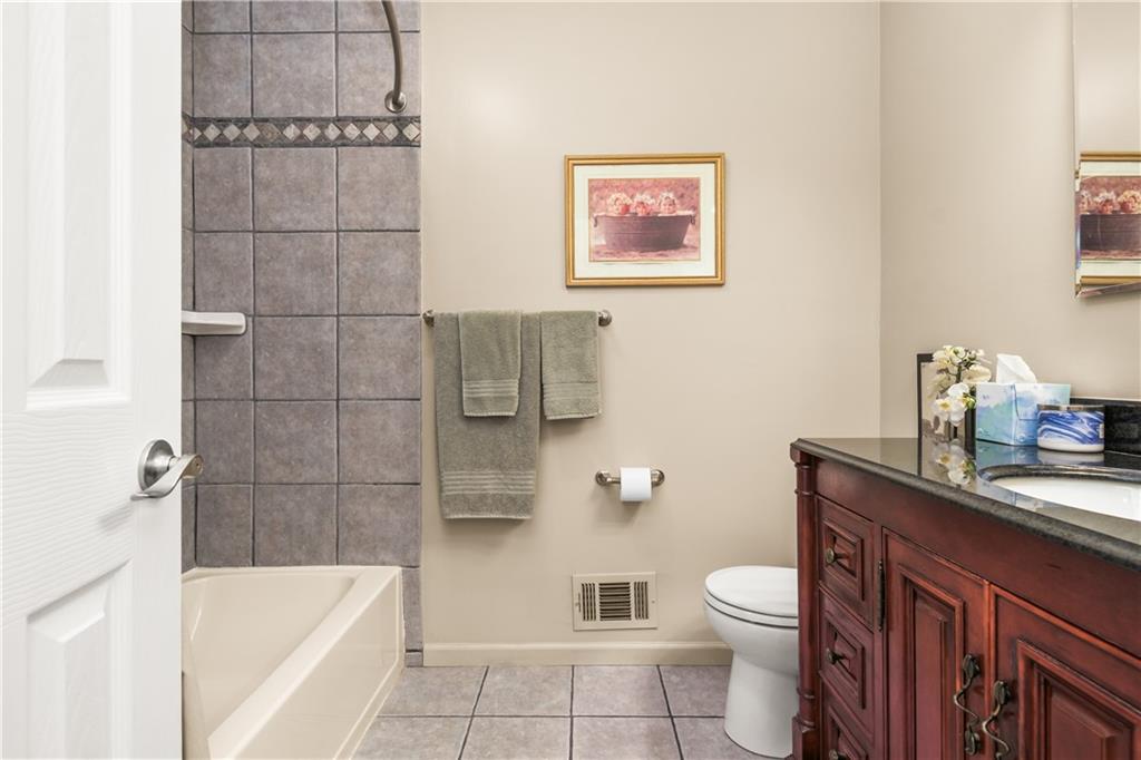 15390 E 45th Street Property Photo 21