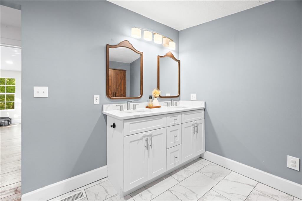 10908 S Outer Belt Road Property Photo 19