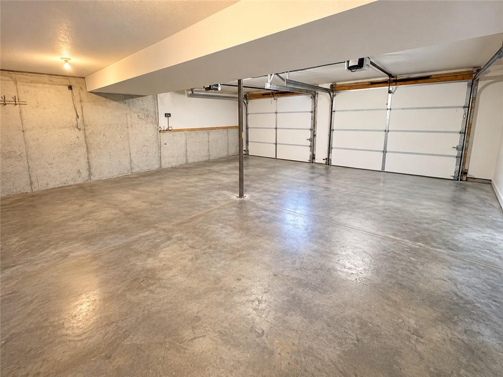 5302 Stoneridge Drive Property Photo 16