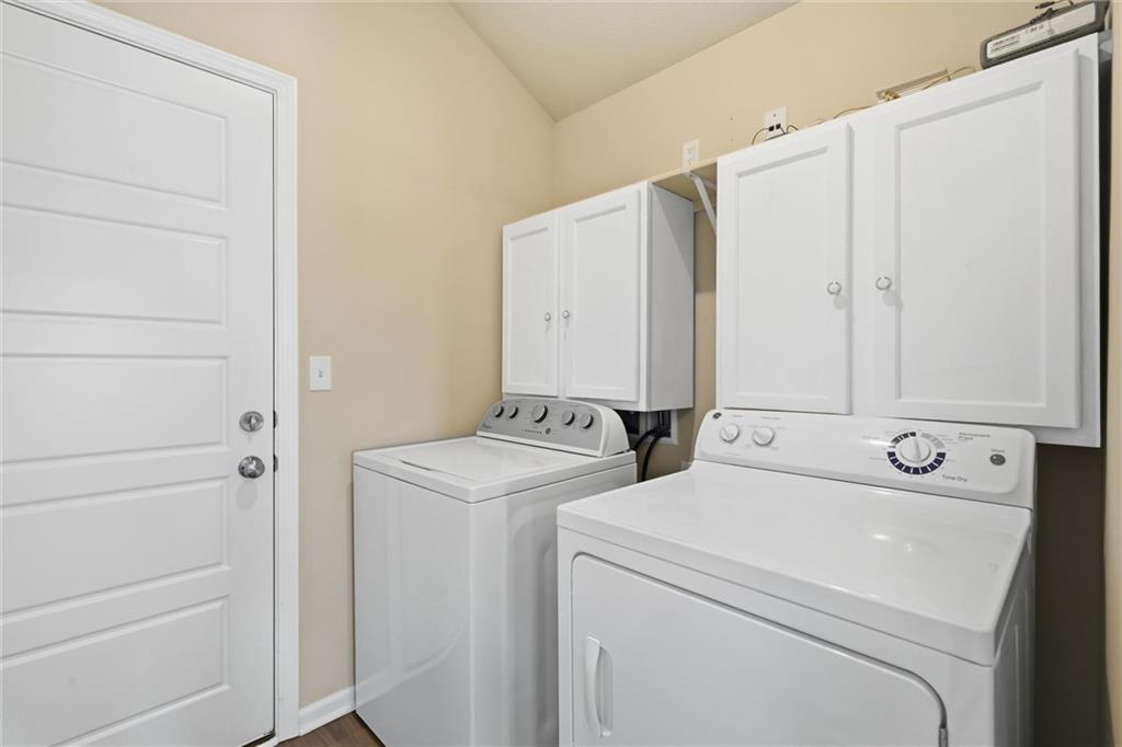 526 N Pear Street Property Photo 17