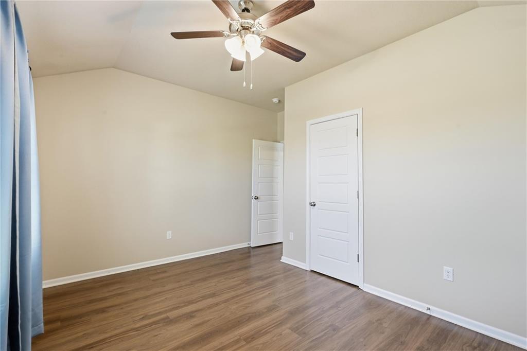 526 N Pear Street Property Photo 24