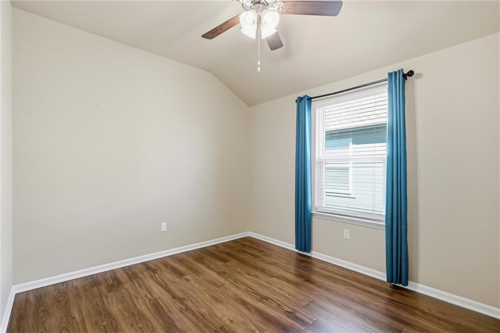 526 N Pear Street Property Photo 25