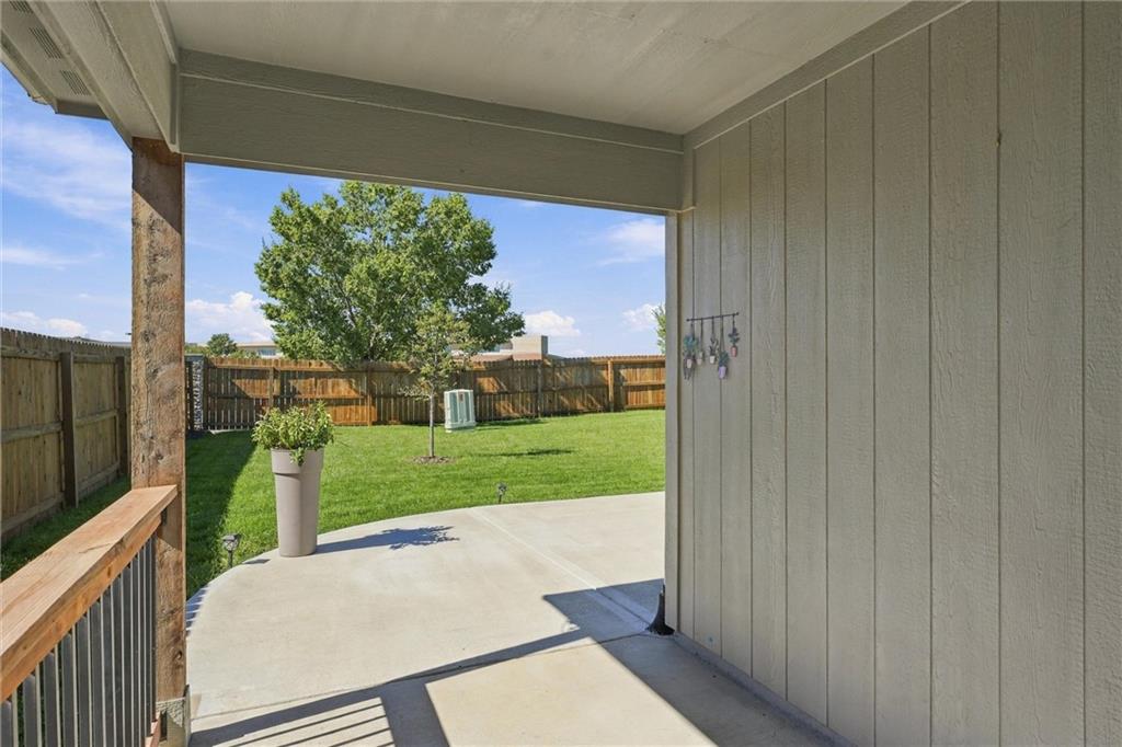 526 N Pear Street Property Photo 27