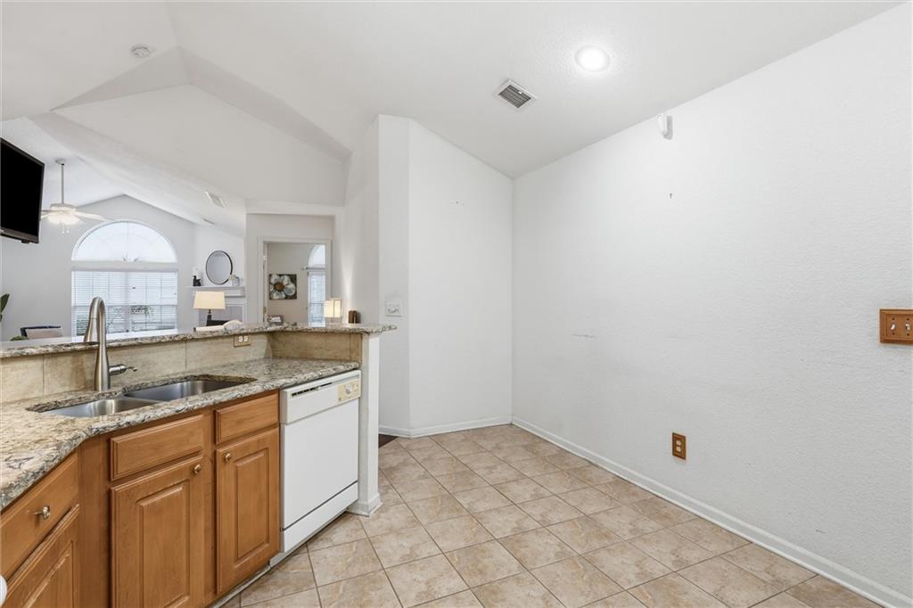 6122 Ne Kensington Drive Property Photo 17