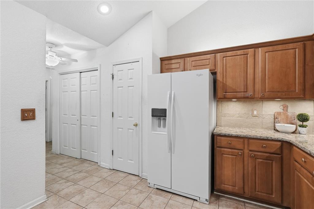 6122 Ne Kensington Drive Property Photo 18