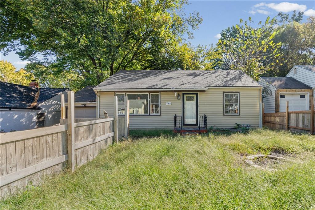6411 Walrond Avenue Property Photo 1