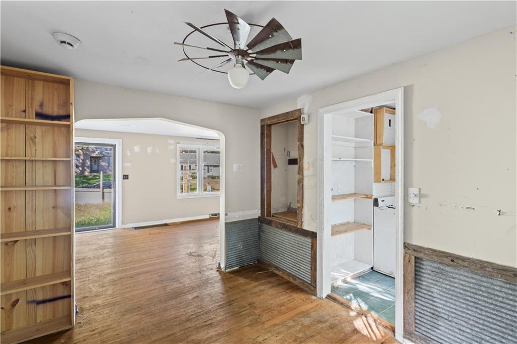 6411 Walrond Avenue Property Photo 9