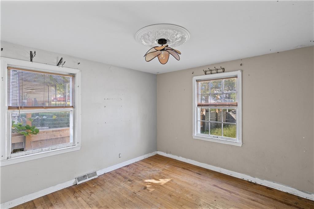 6411 Walrond Avenue Property Photo 14