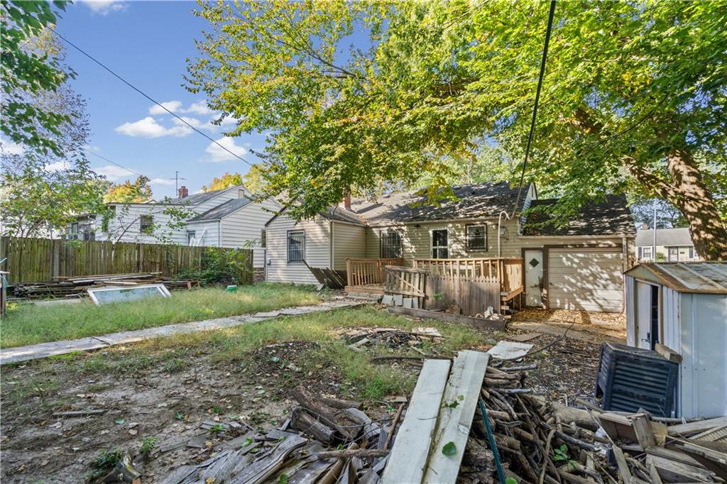6411 Walrond Avenue Property Photo 23