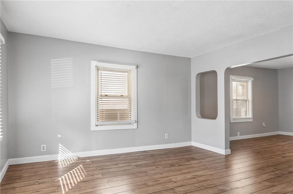 3002 W 44th Avenue Property Photo 3