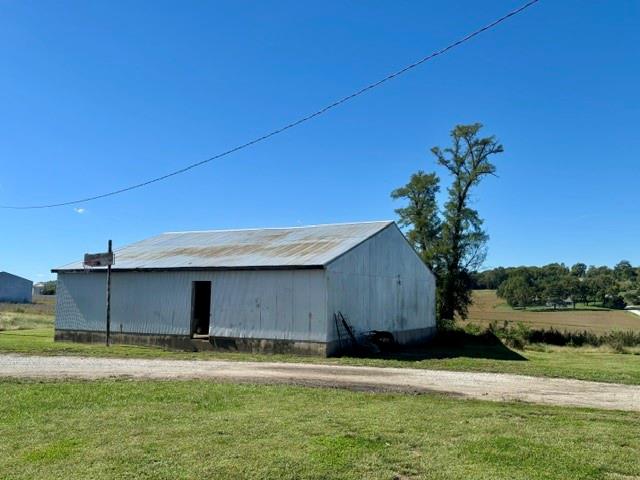 17201 Coffin Road Property Photo 14