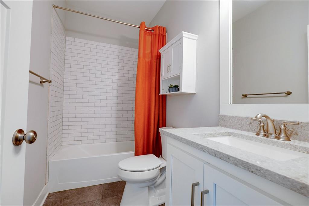 829 Sw Haverford Road Property Photo 9