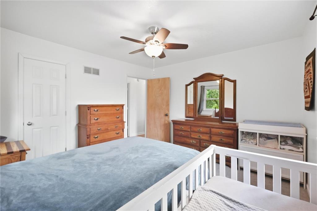 402 Depot Street Property Photo 17