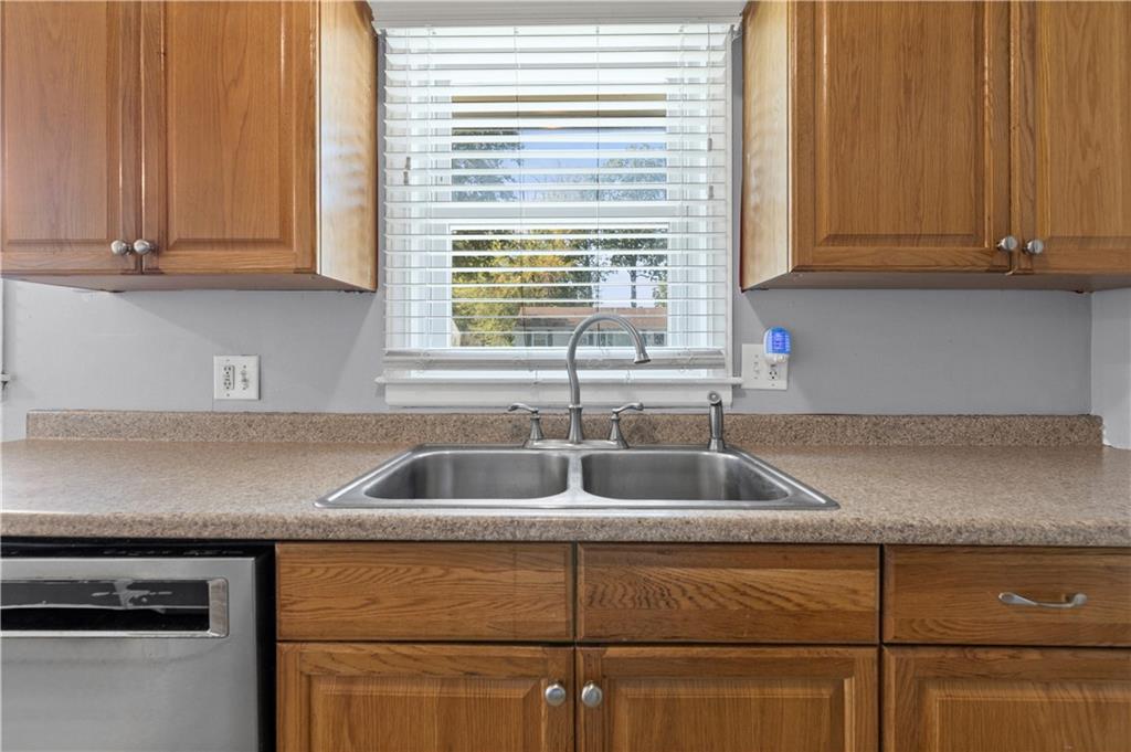 3607 S Osage Street Property Photo 7