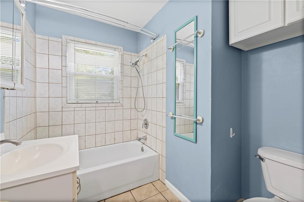3607 S Osage Street Property Photo 10