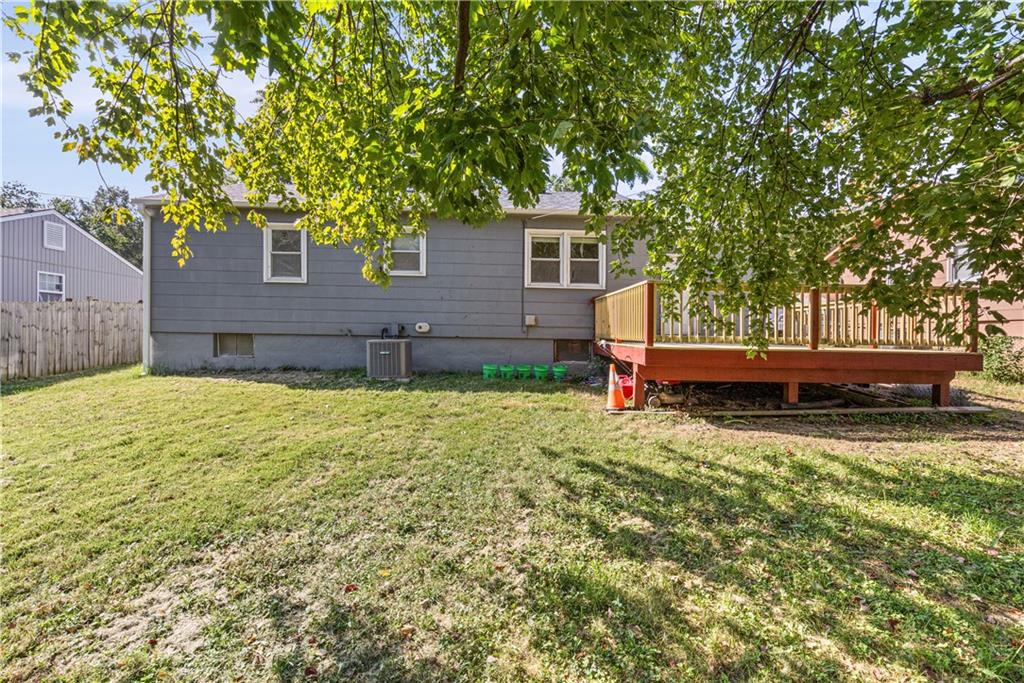 3607 S Osage Street Property Photo 16