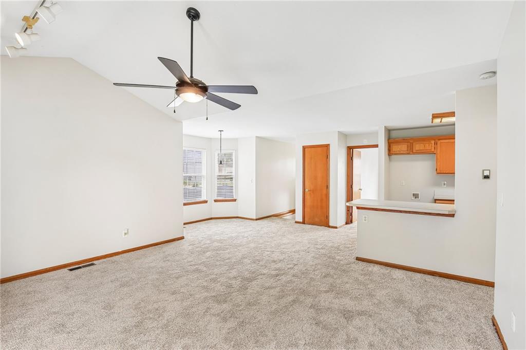 4932 Stoneback Place Property Photo 6