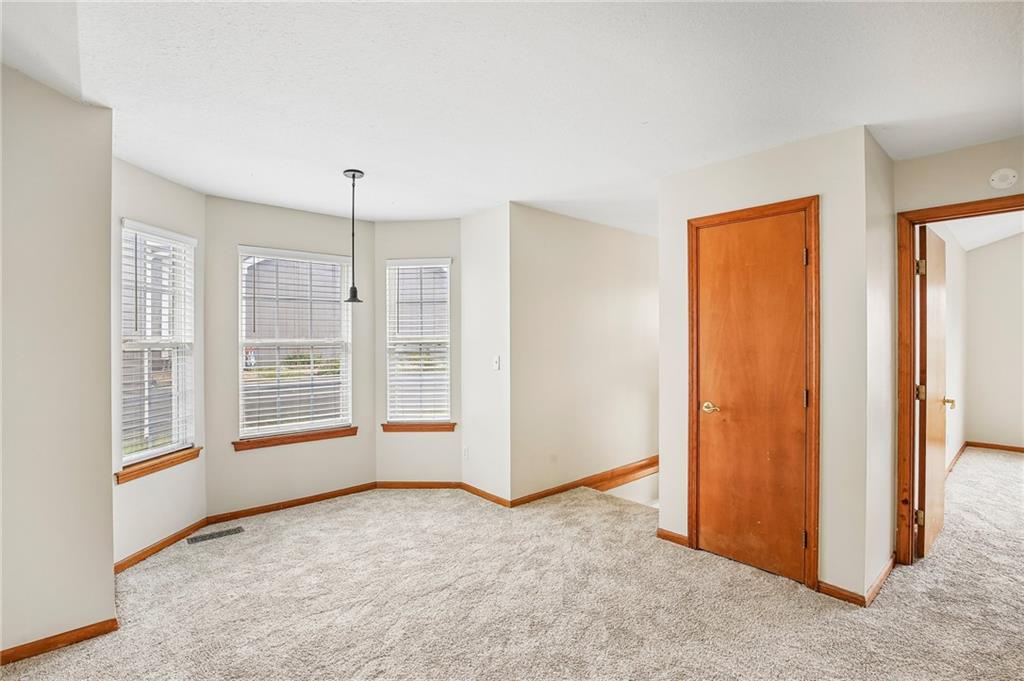 4932 Stoneback Place Property Photo 7