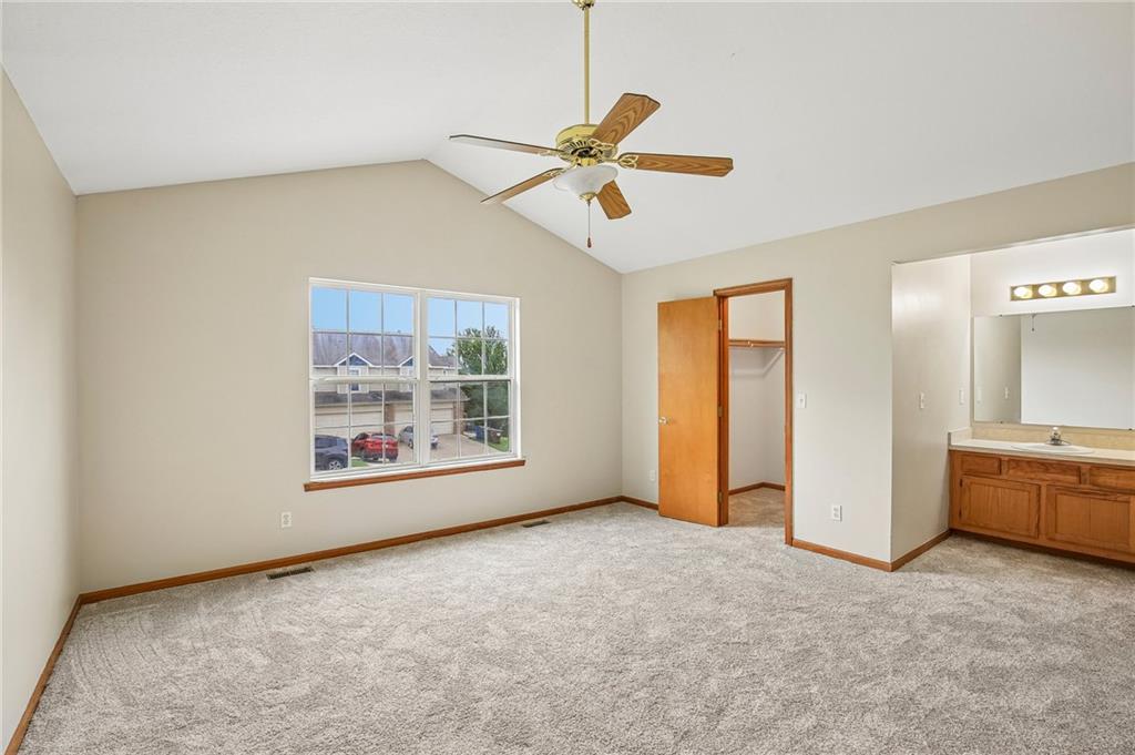 4932 Stoneback Place Property Photo 14
