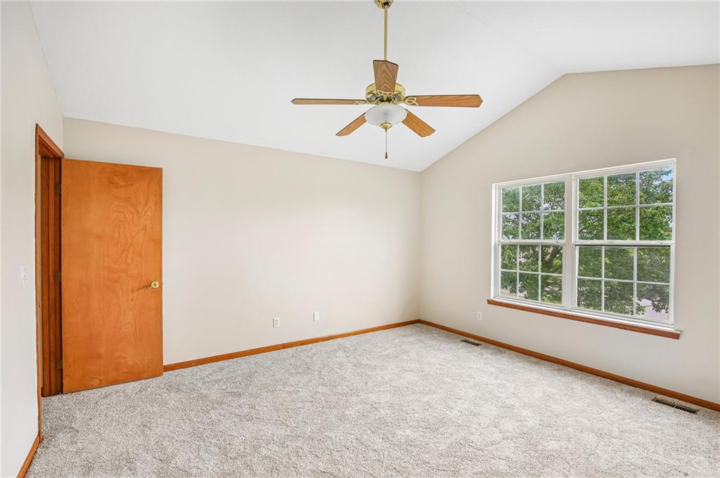 4932 Stoneback Place Property Photo 16