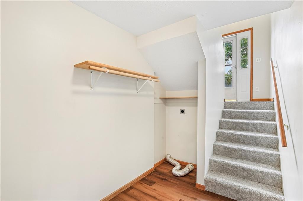 4932 Stoneback Place Property Photo 23