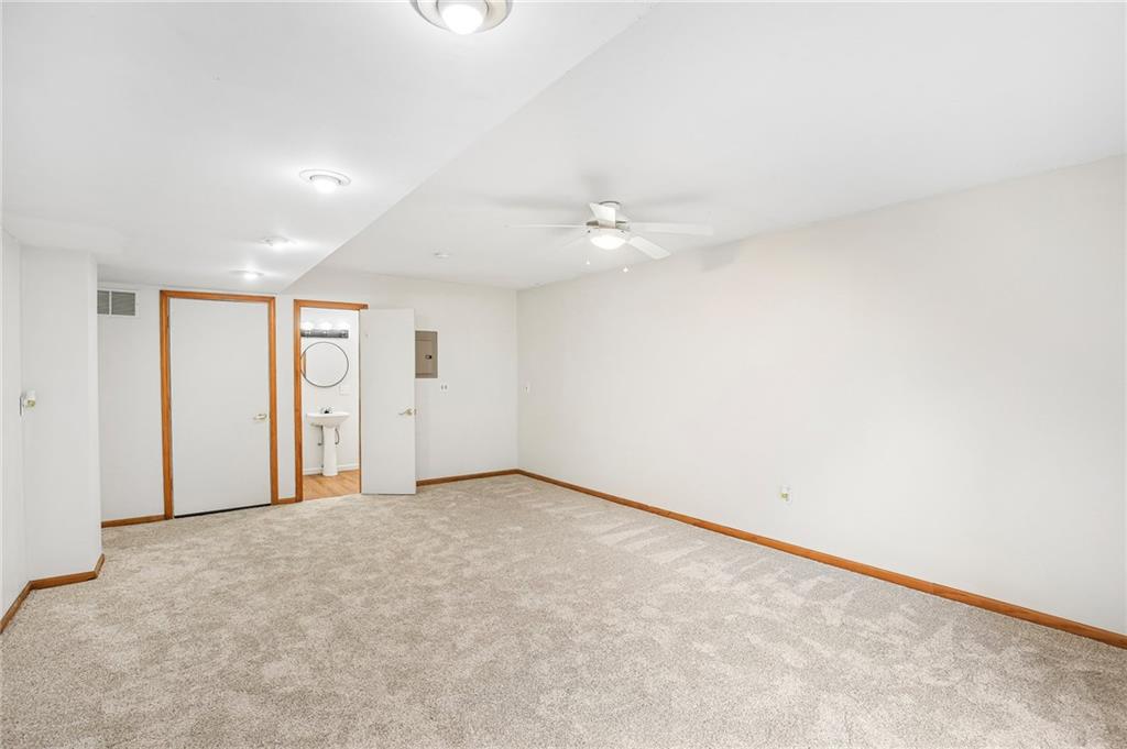4932 Stoneback Place Property Photo 24