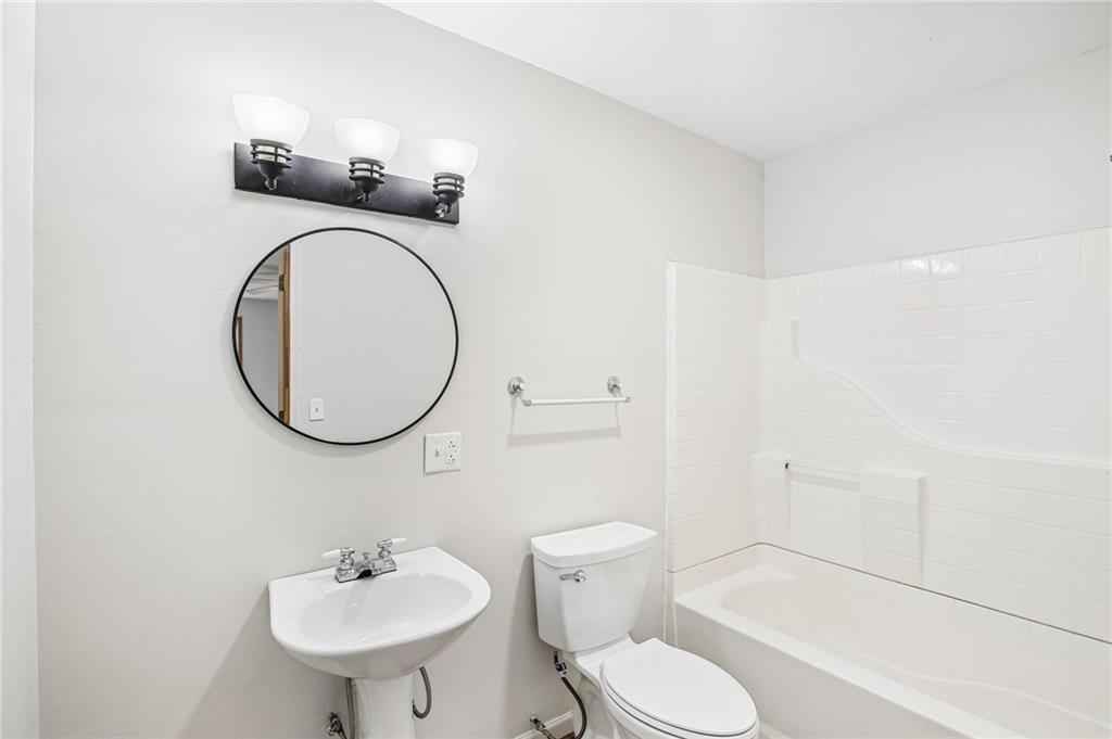 4932 Stoneback Place Property Photo 28