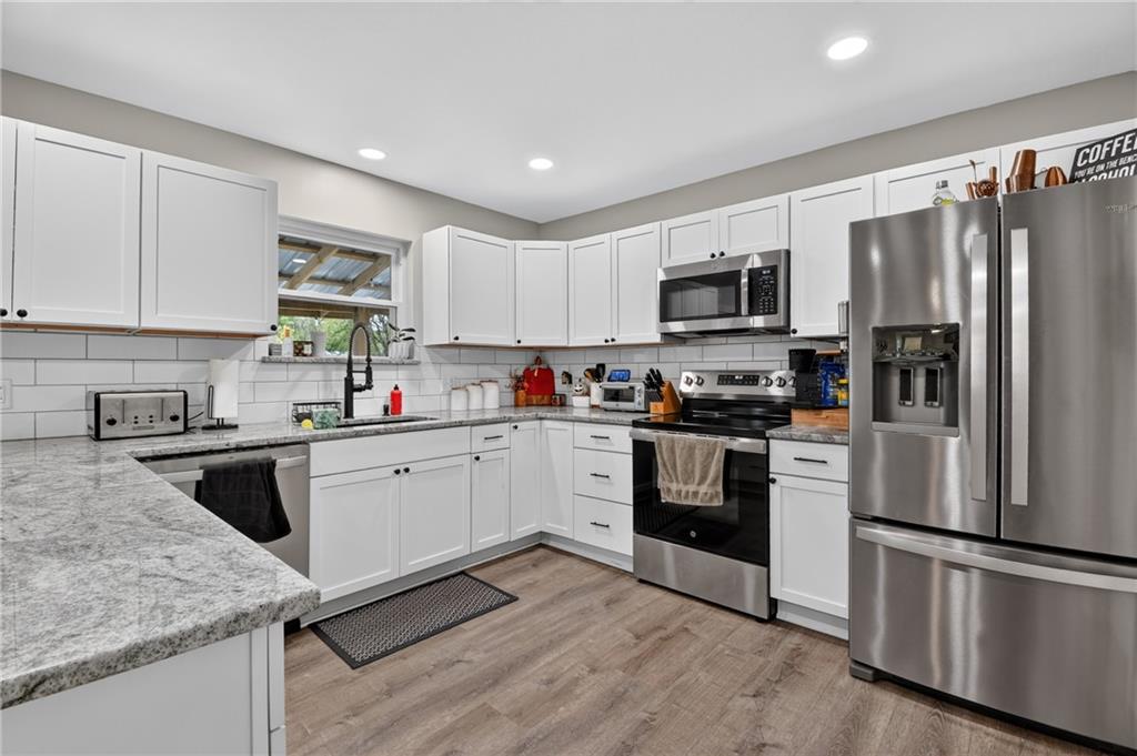 18902 E 263rd Street Property Photo 13