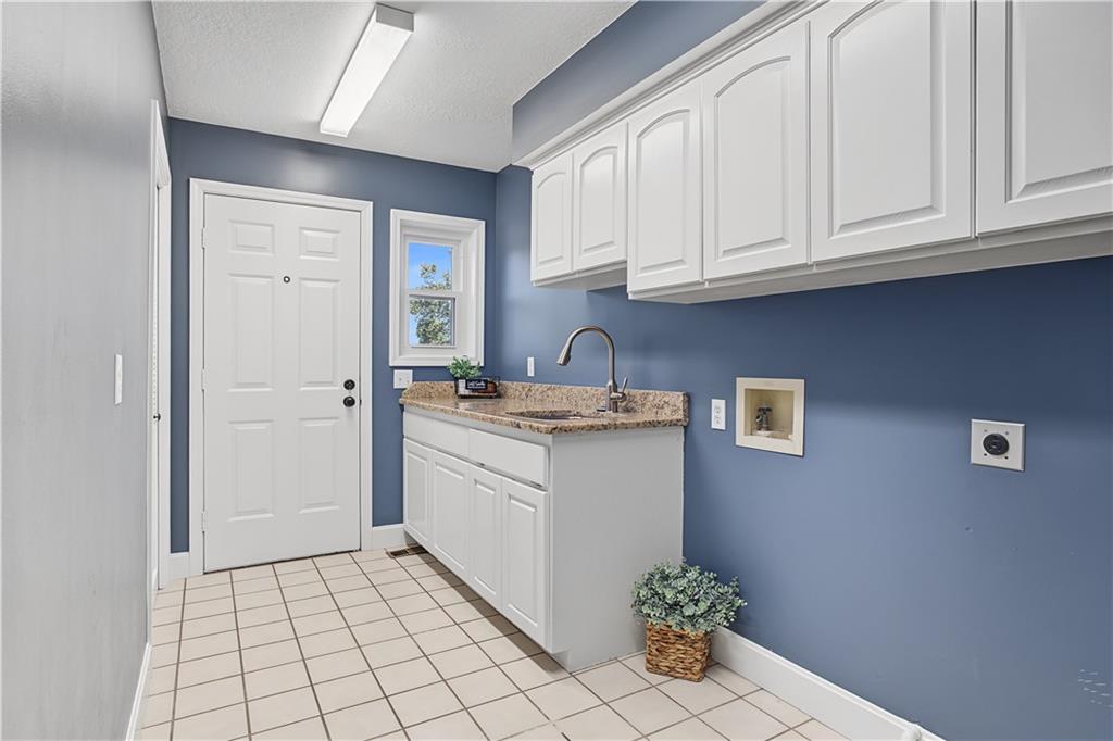 1071 E 1400 Road Property Photo 17