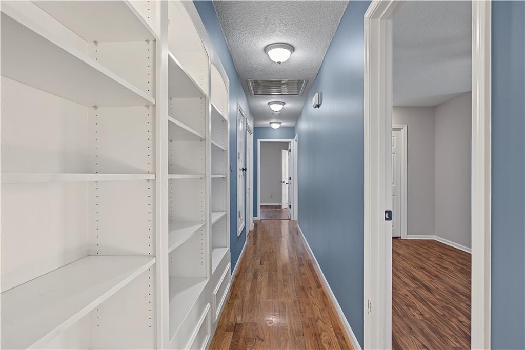 1071 E 1400 Road Property Photo 25