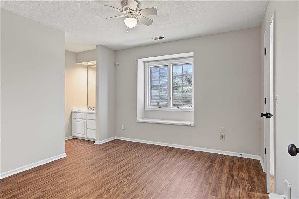 1071 E 1400 Road Property Photo 30