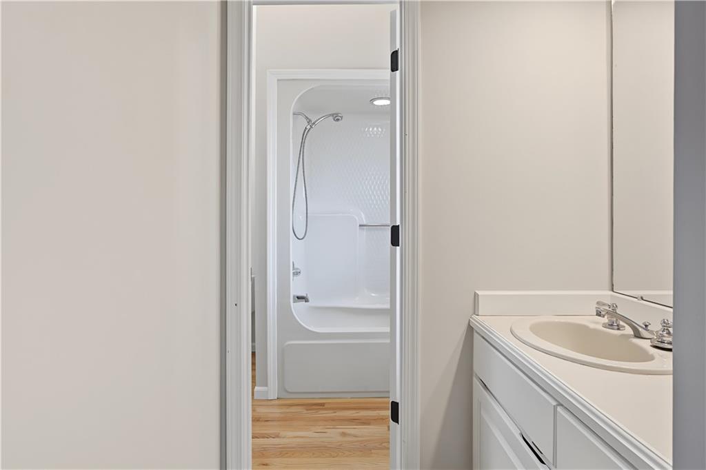 1071 E 1400 Road Property Photo 32