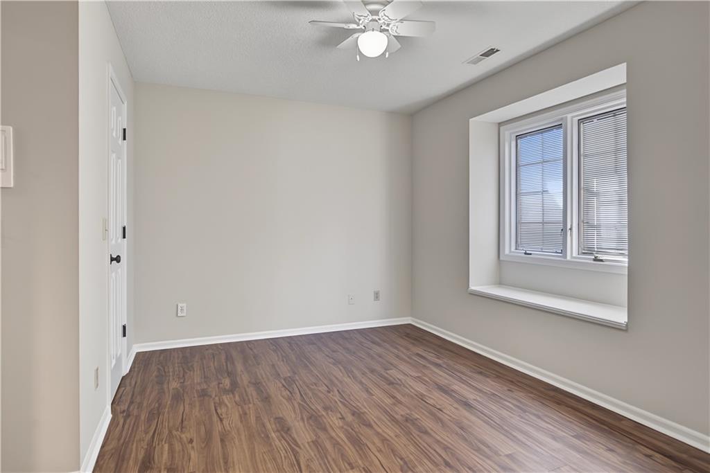 1071 E 1400 Road Property Photo 34