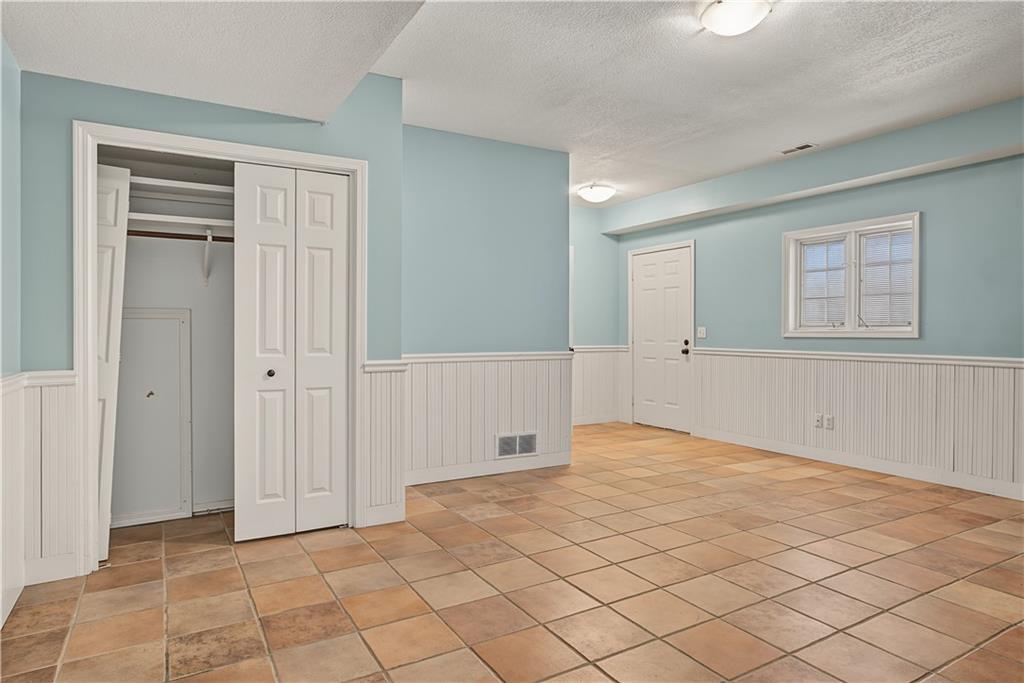 1071 E 1400 Road Property Photo 43