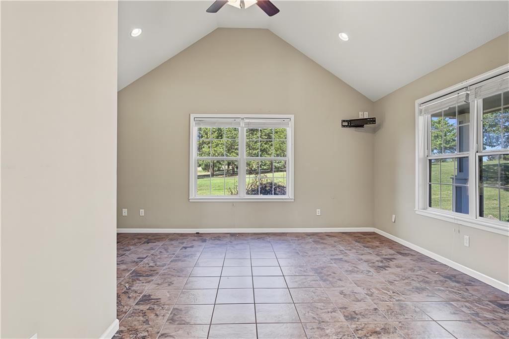1071 E 1400 Road Property Photo 48