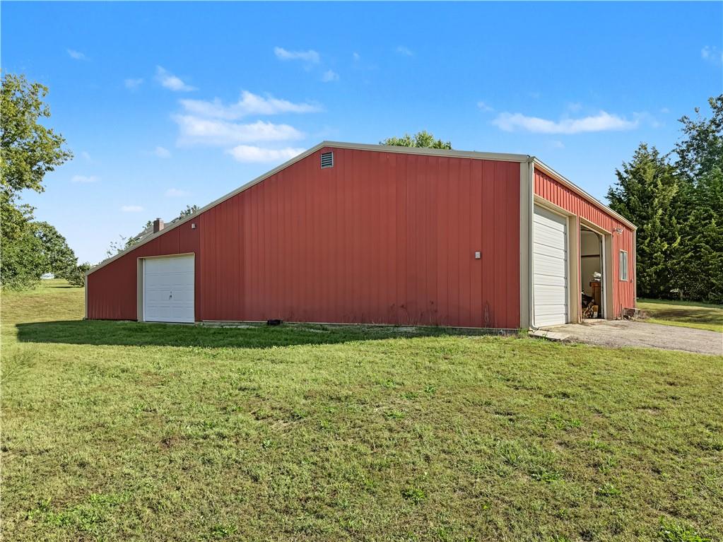 1071 E 1400 Road Property Photo 62