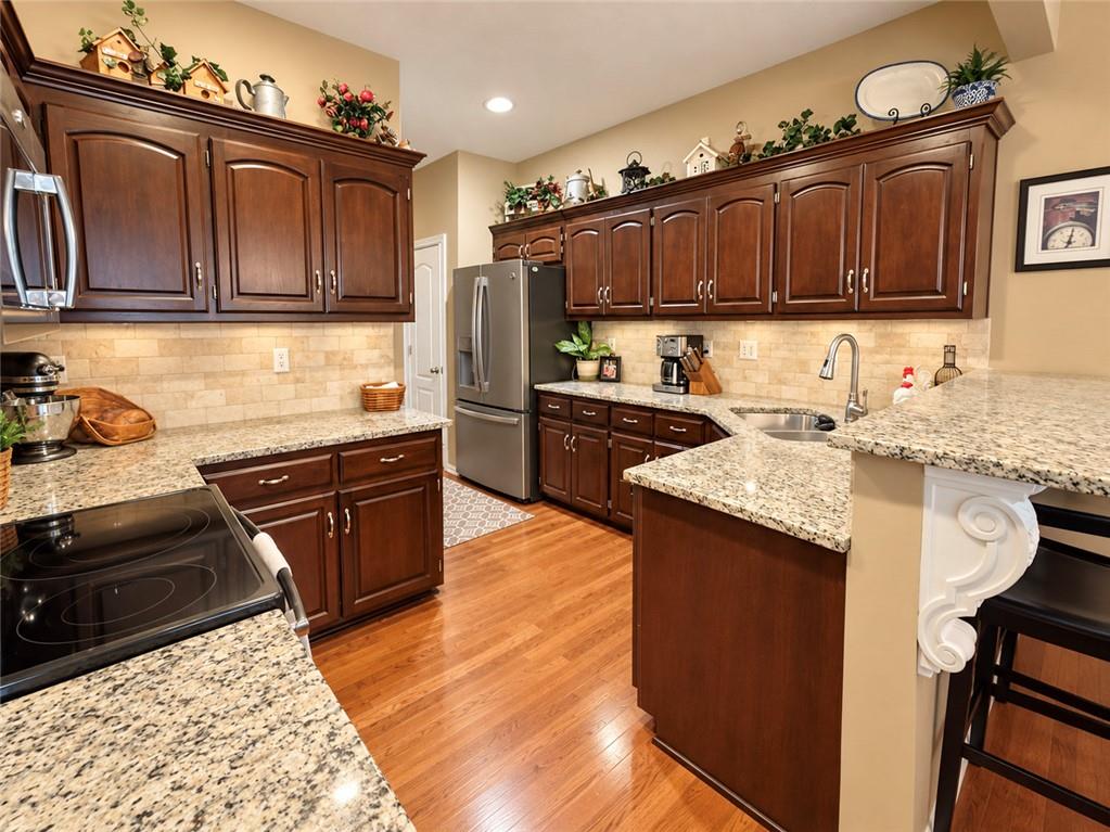17210 E 44th Street Court Property Photo 13