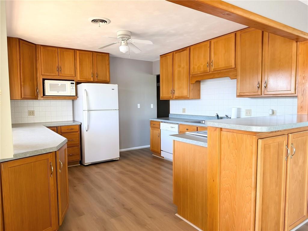 1206 Lake Trenton Drive Property Photo 14
