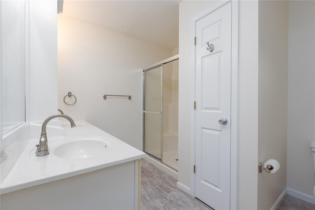 6966 N Olive Street Property Photo 13